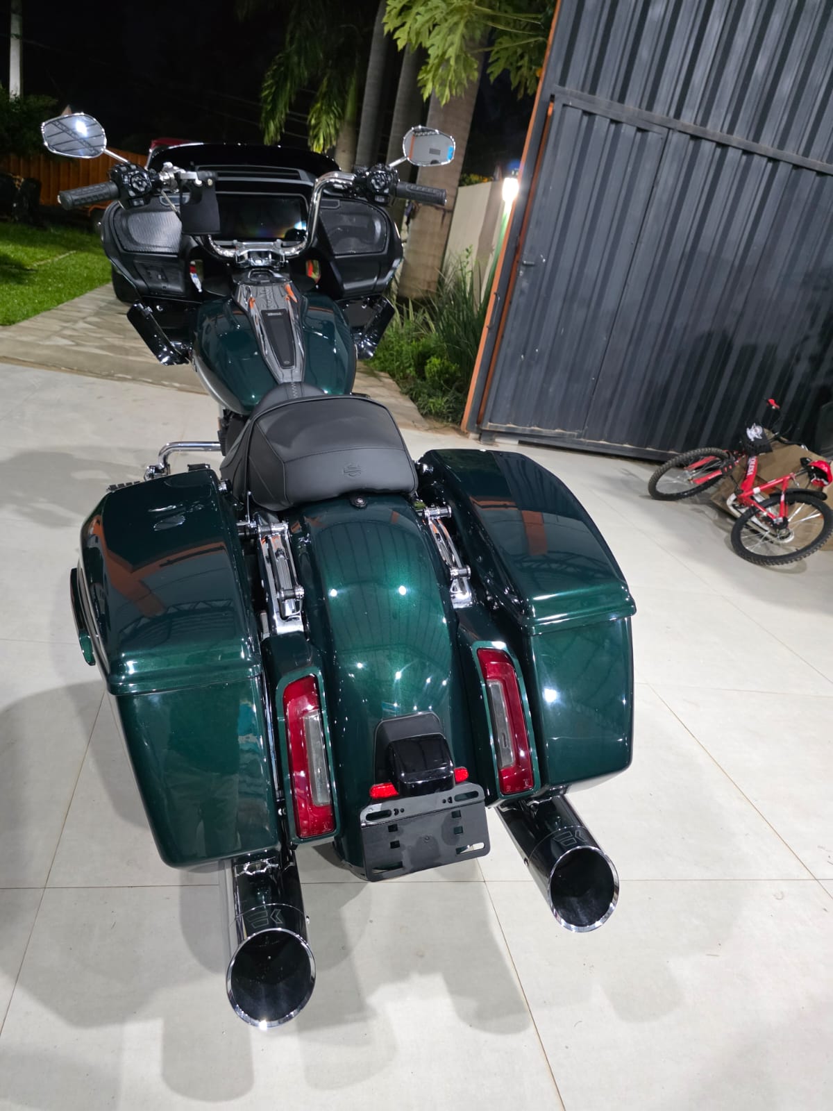 2024 Road Glide - Revisada para uso inmediato