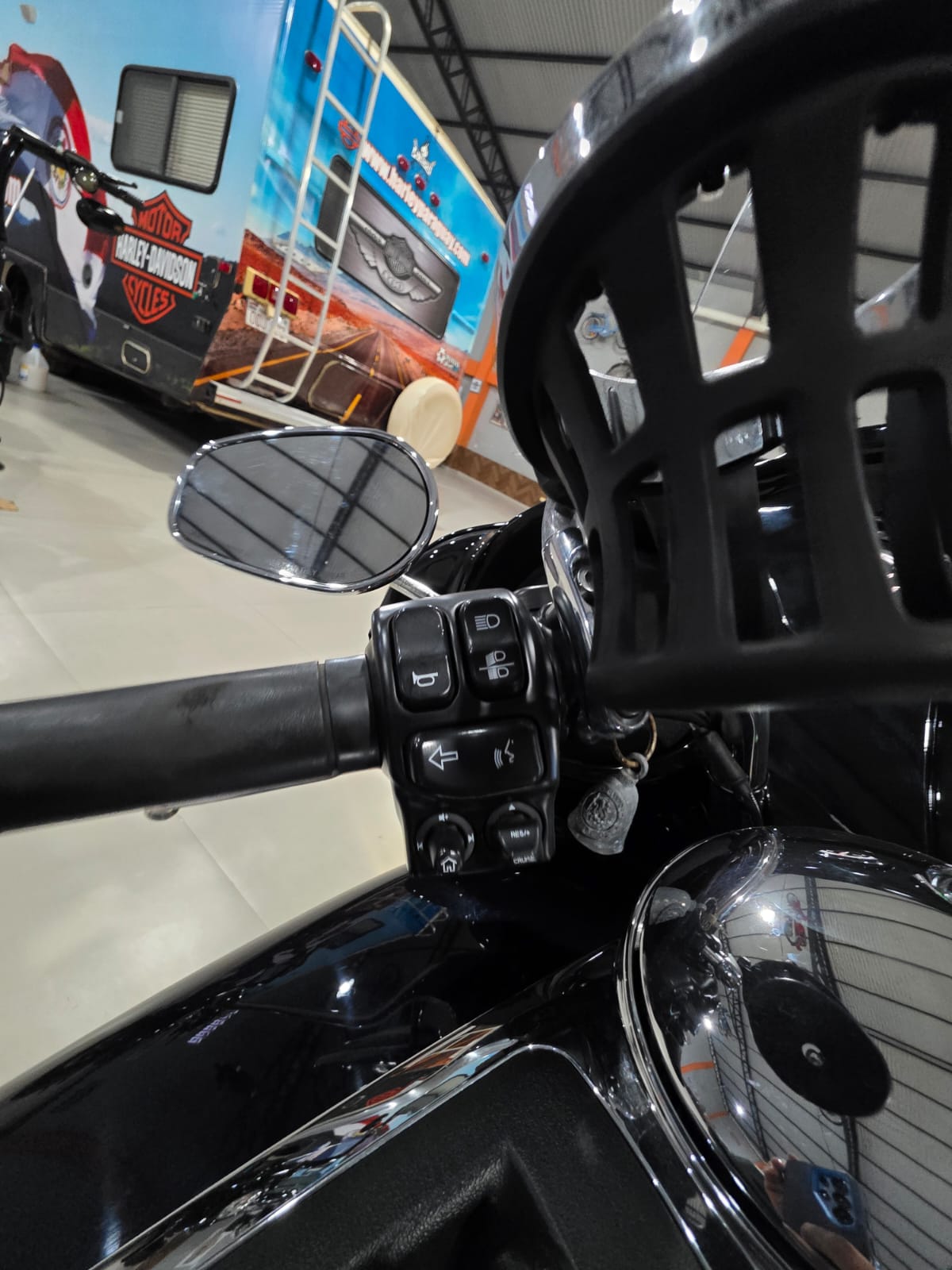 2019 Electra glide limited 6.000 millas
Motor 114 CI, 1850 CC
REFRIGERADO A AGUA