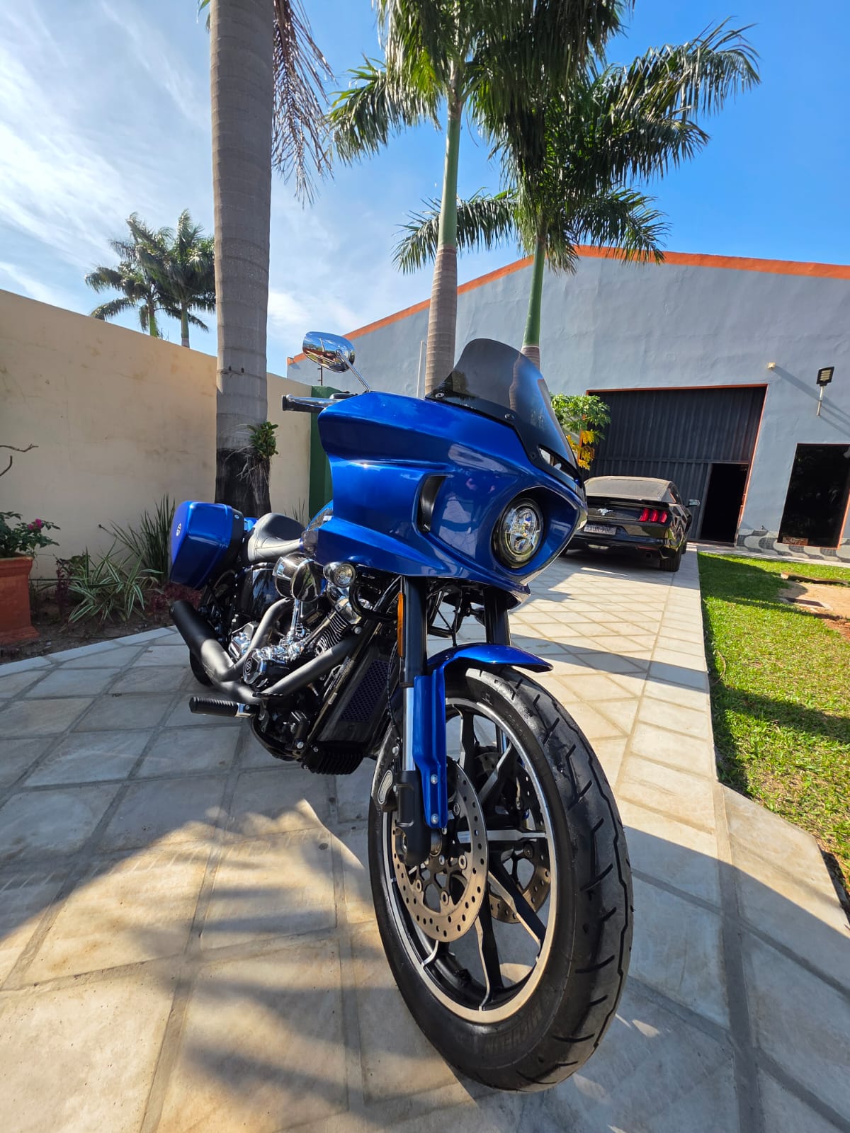 2025 Low Rider ST - Varios accesorios 
Única en Paraguay