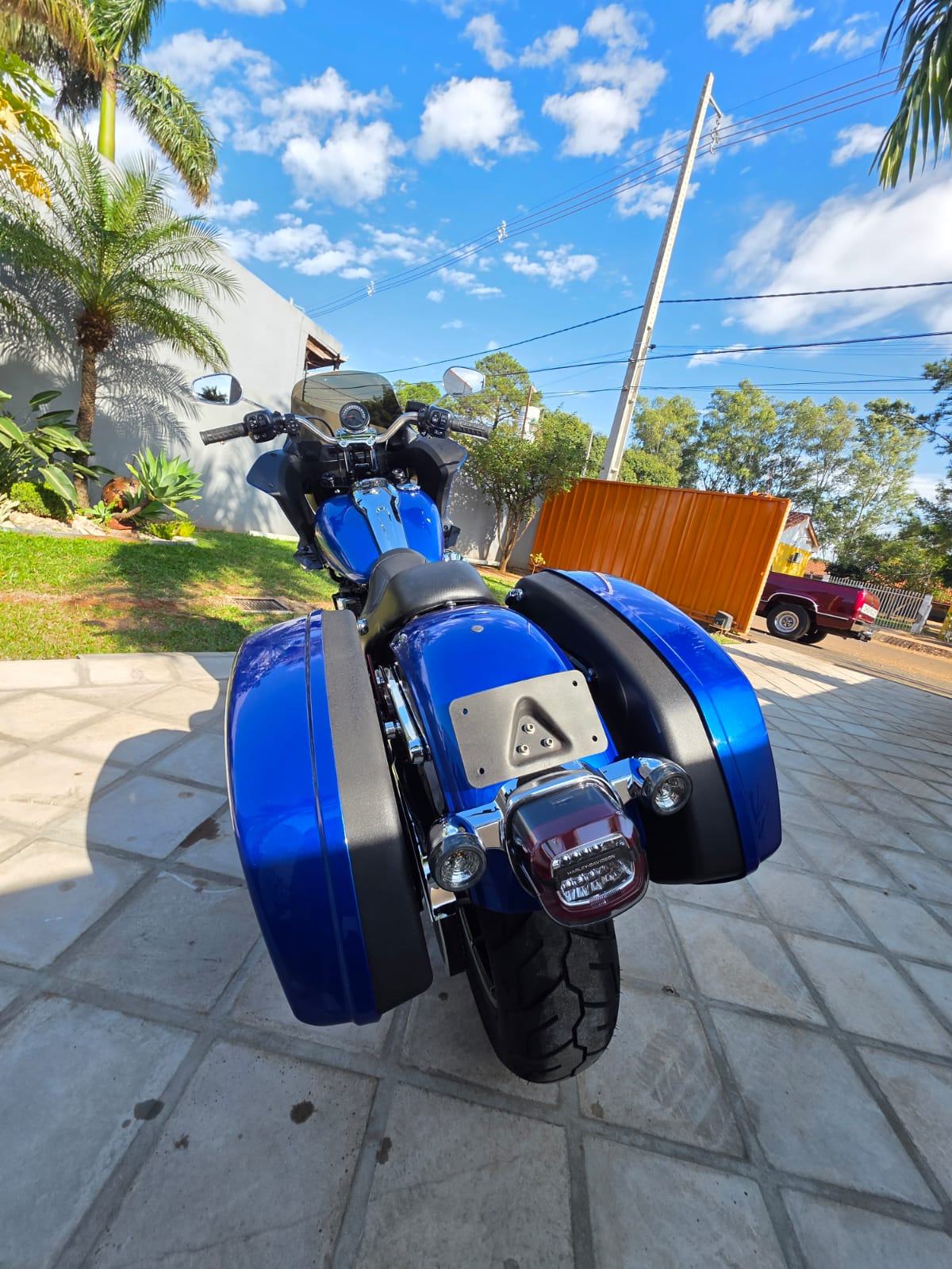 2025 Low Rider ST - Varios accesorios 
Única en Paraguay