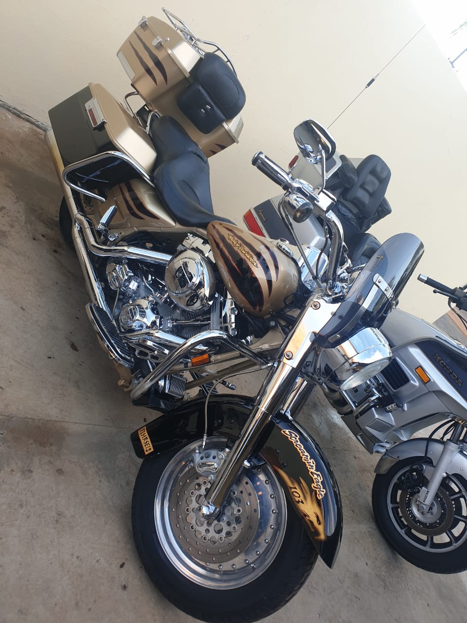 Road King 2003 Screamin Eagle Anniversary Edition