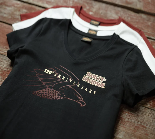Camiseta con cuello en V del 120.º aniversario