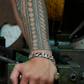 Brazalete con eslabones curvos de pancarta para hombre