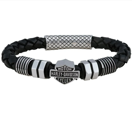 Brazalete de cuero trenzado con escudo y barra de pernos y tuercas para hombre